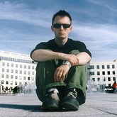 Thom Yorke, Radiohead, 1997, Paris